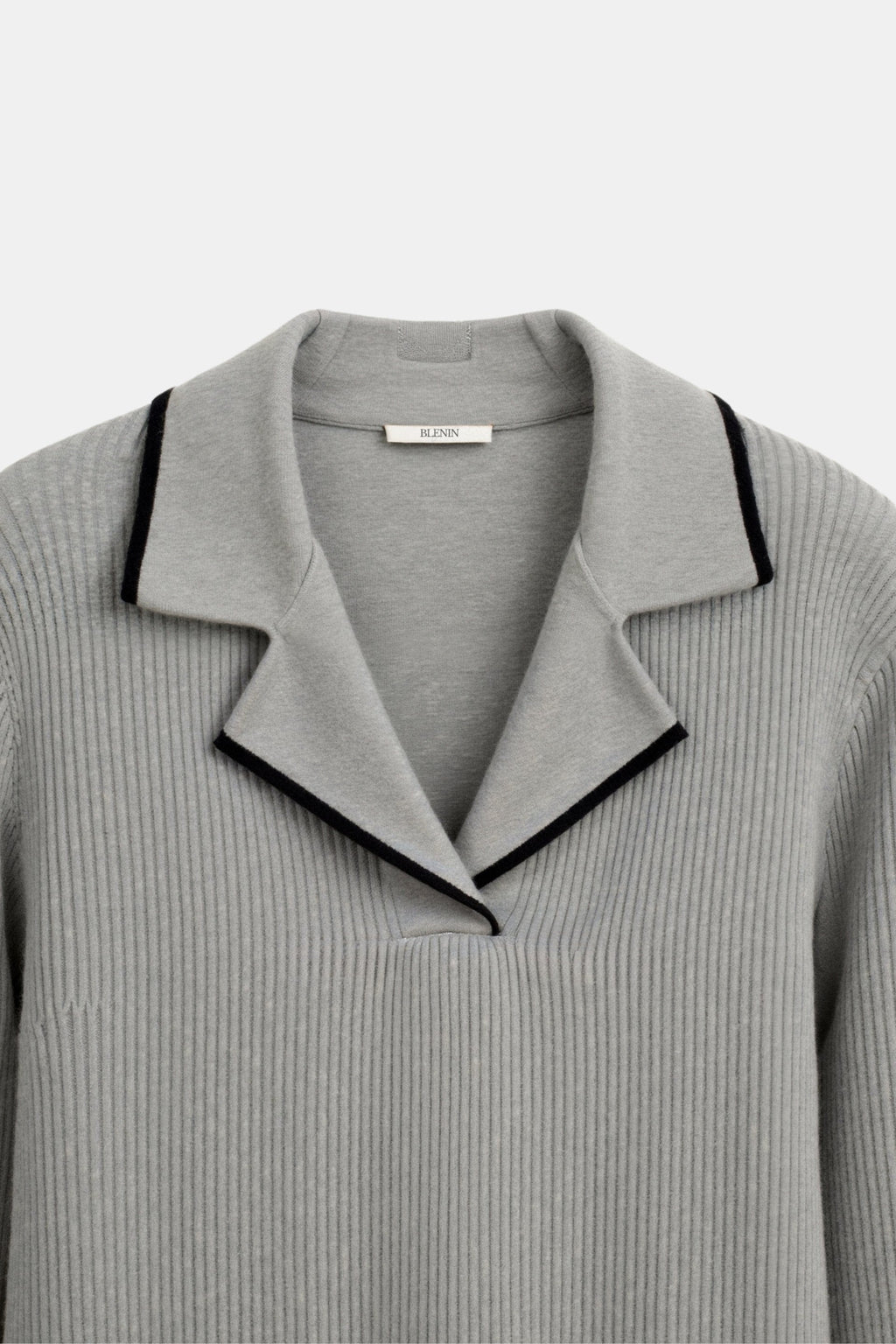 Contrast Trim Gray Label Neck Sweater