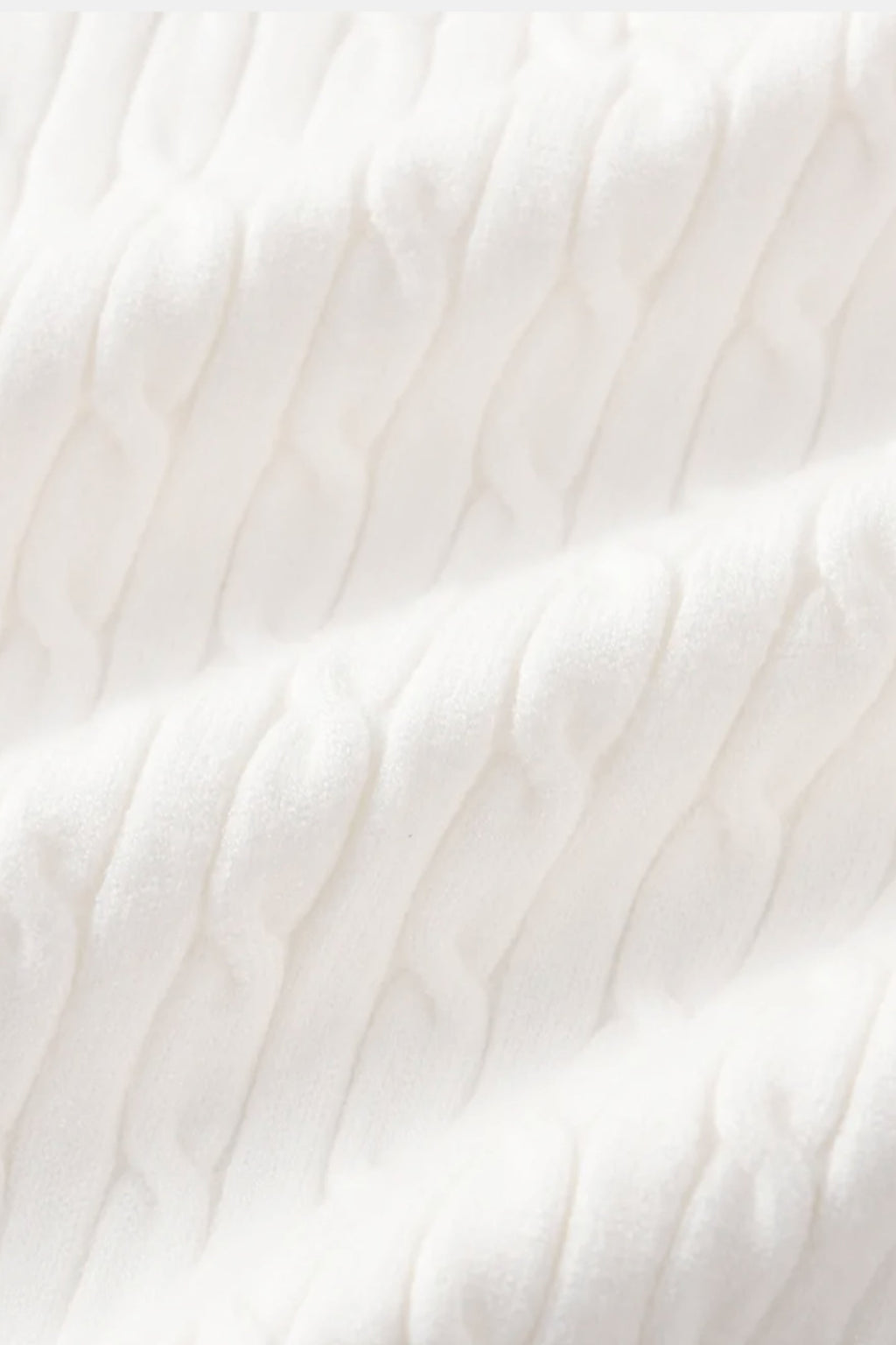 Smart Luxury Cable Knit Zip Sweater