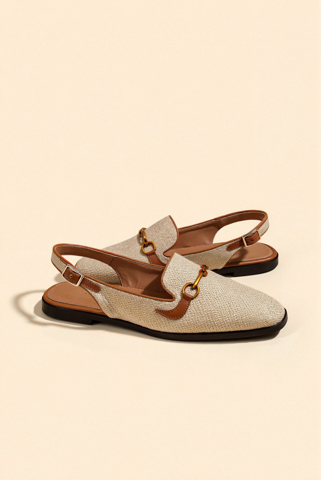 Women's Metallic Buckle Chic Decor Flat Sandals