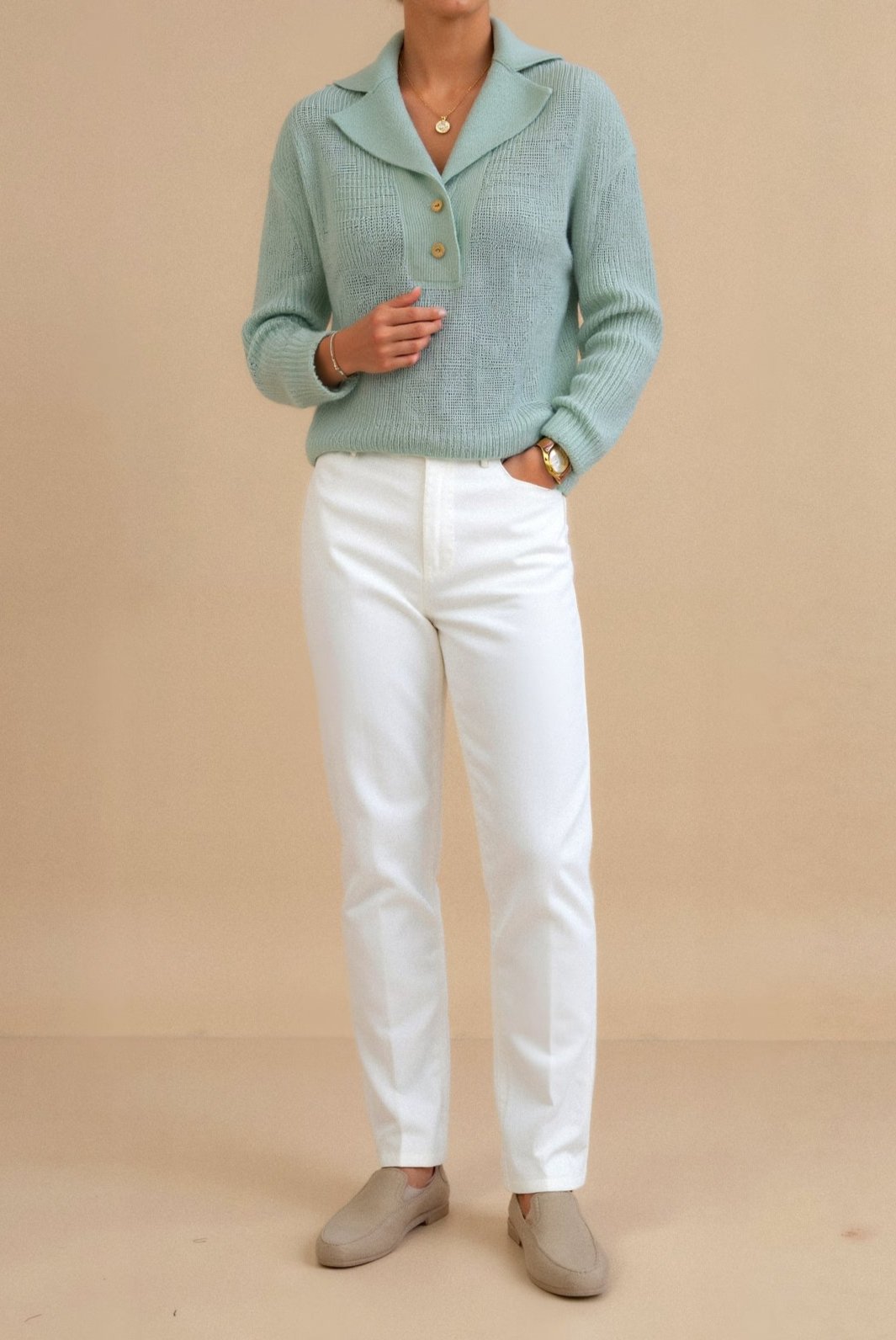 Chic Elegant Knit Sweater with Large Collar and Button Detail